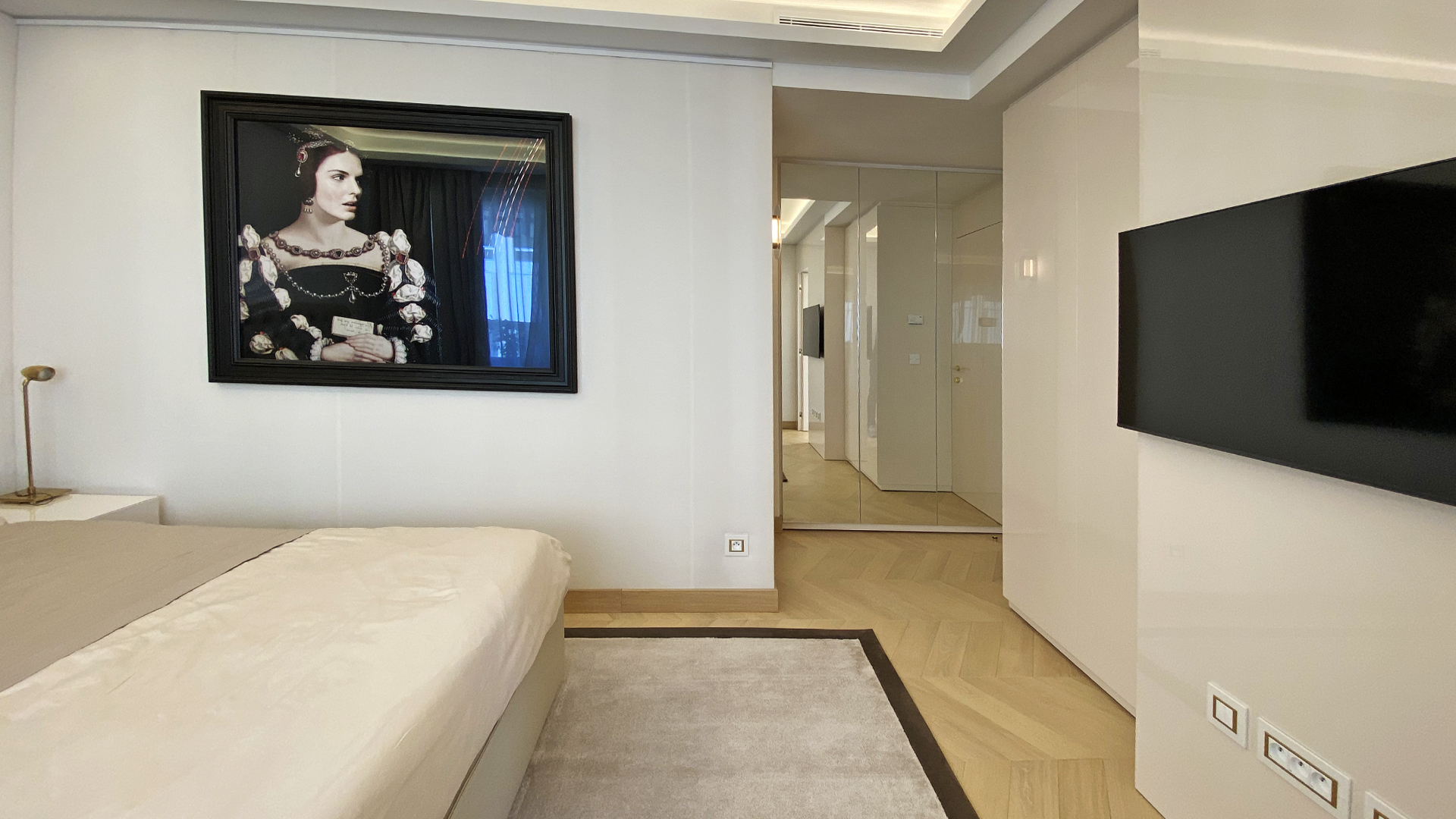 regina monaco 7 b